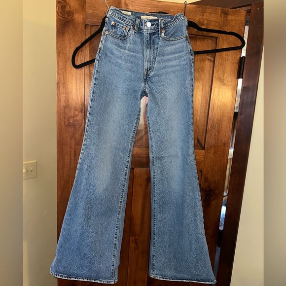 Levi’s Ribcage Bell 24x34 - Picture 4 of 4